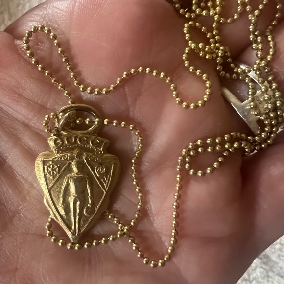 Authentic Vintage  Gucci Man of Honor Pendant and chain - Picture 6 of 7